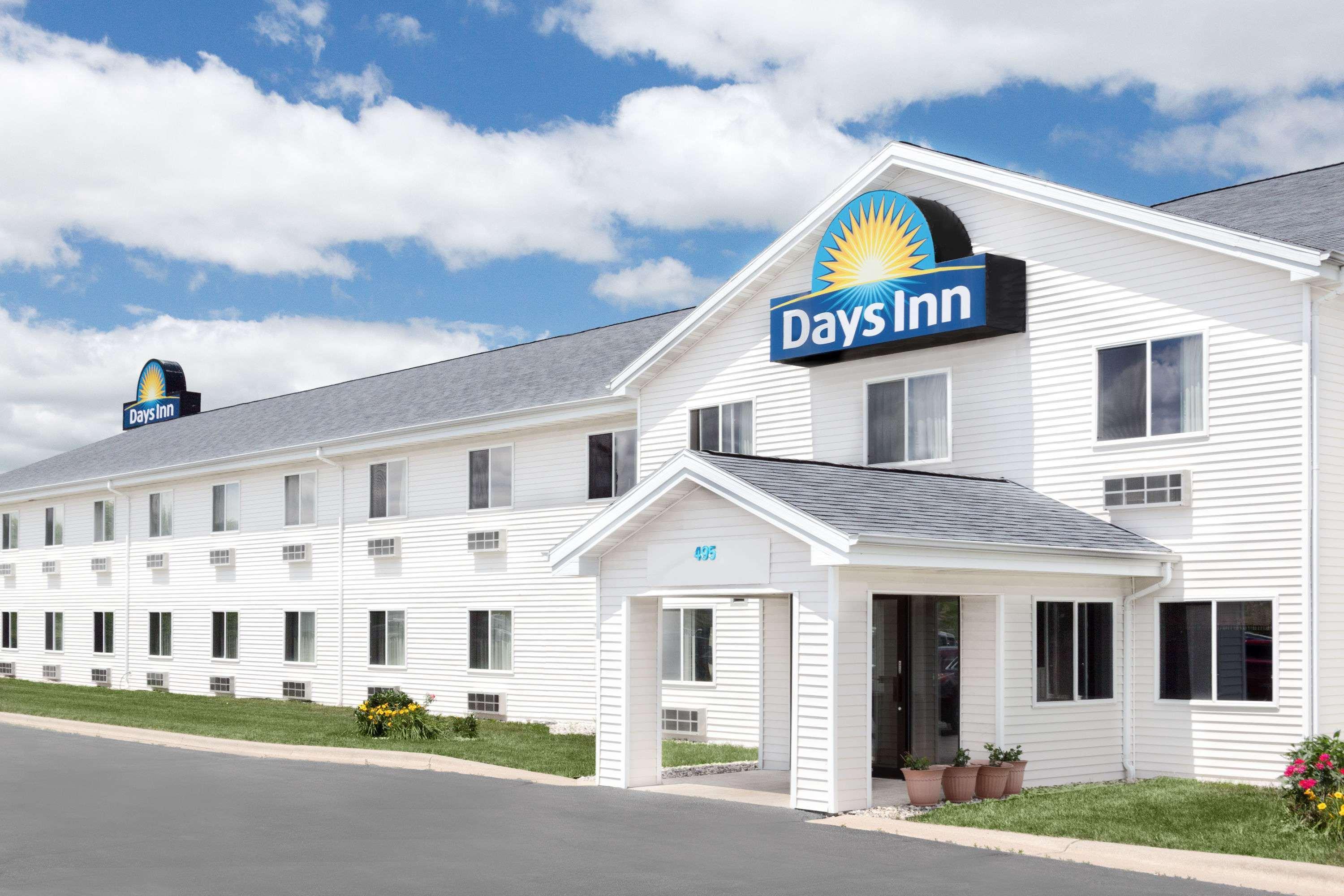 Days Inn ニーナ エクステリア 写真